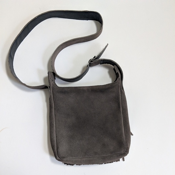 ❗SOLD❗Minnetonka Grey Suede Fringe Crossbody Bag - Picture 4 of 8
